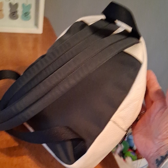 Coach Off-White Backpack with Black Straps - Picture 9 of 10